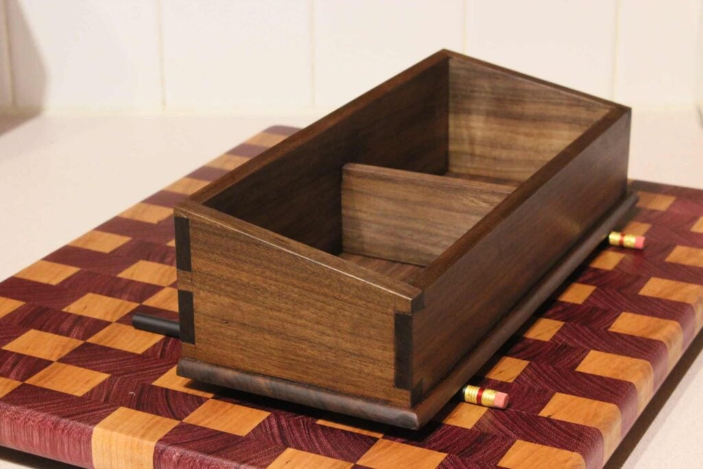 Dovetail Box by Rob Young