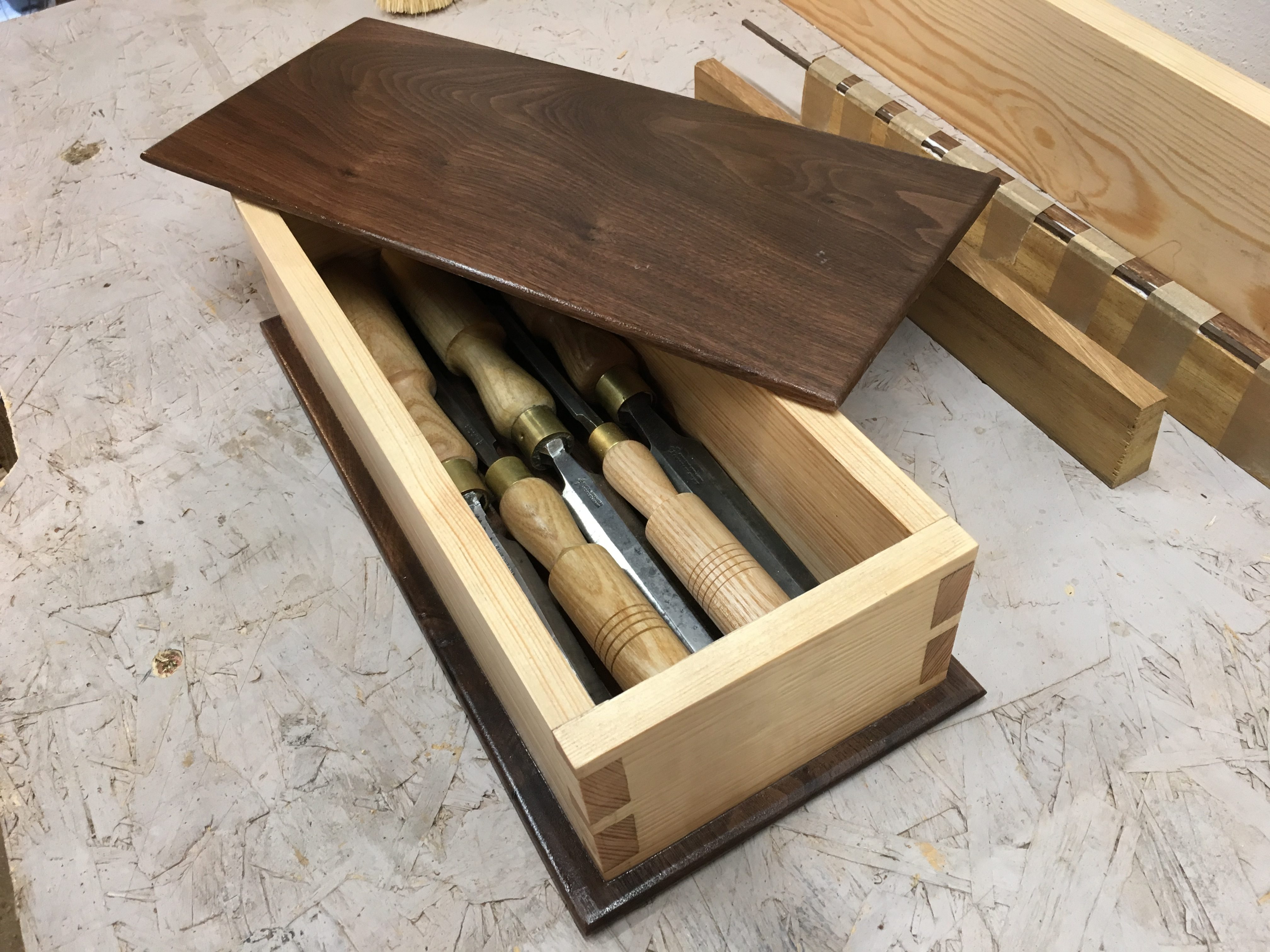 Dovetail Box by philvogt
