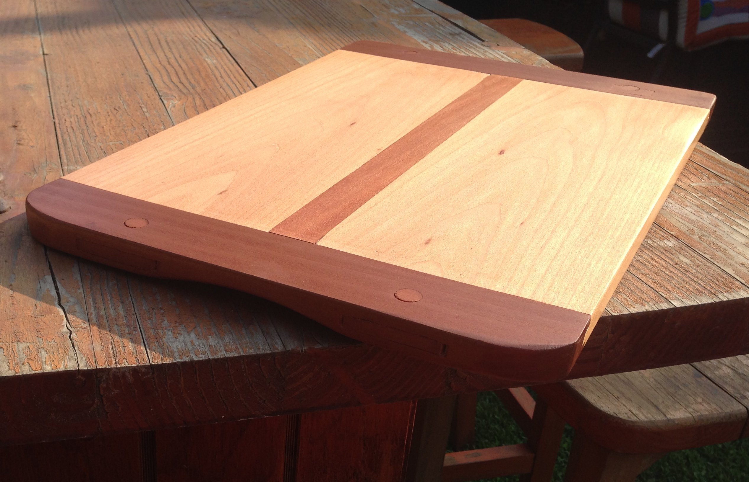 ... -end Cutting Board by Alvaro Villalon - Woodworking Masterclasses