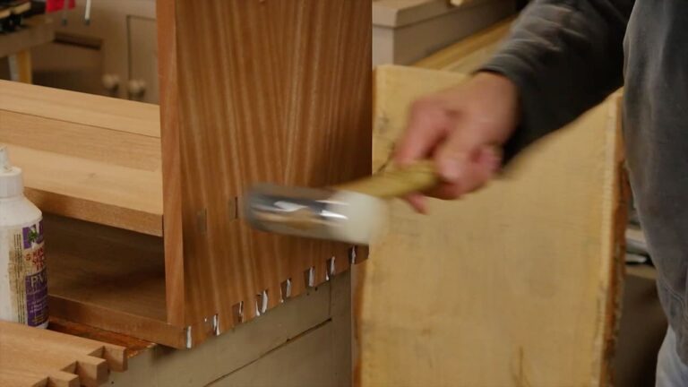 Wall Hung Tool Cabinet – episode 9