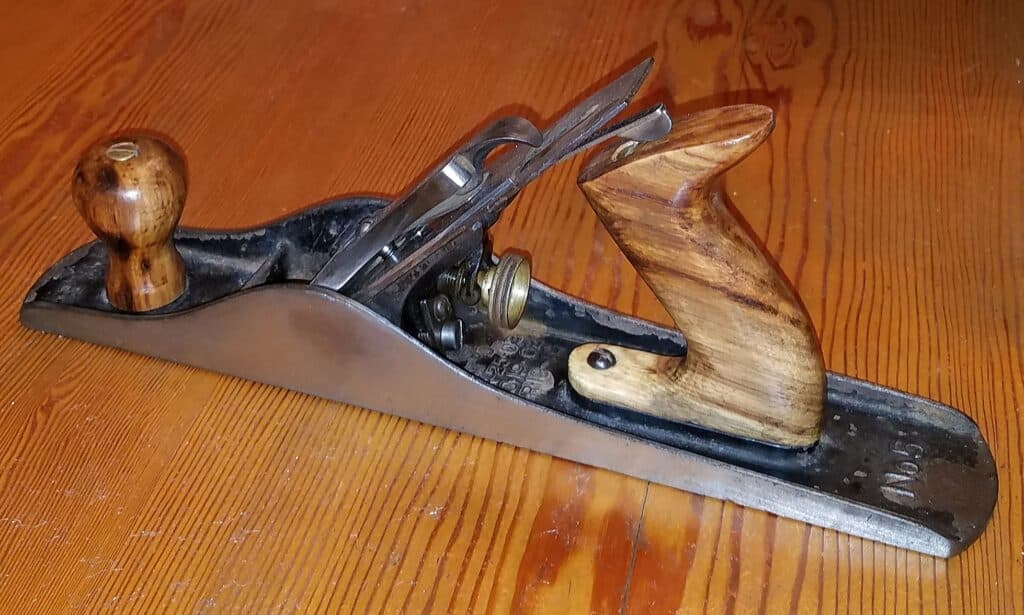 Hand Plane Tote and Front Knob by Mac Coombs
