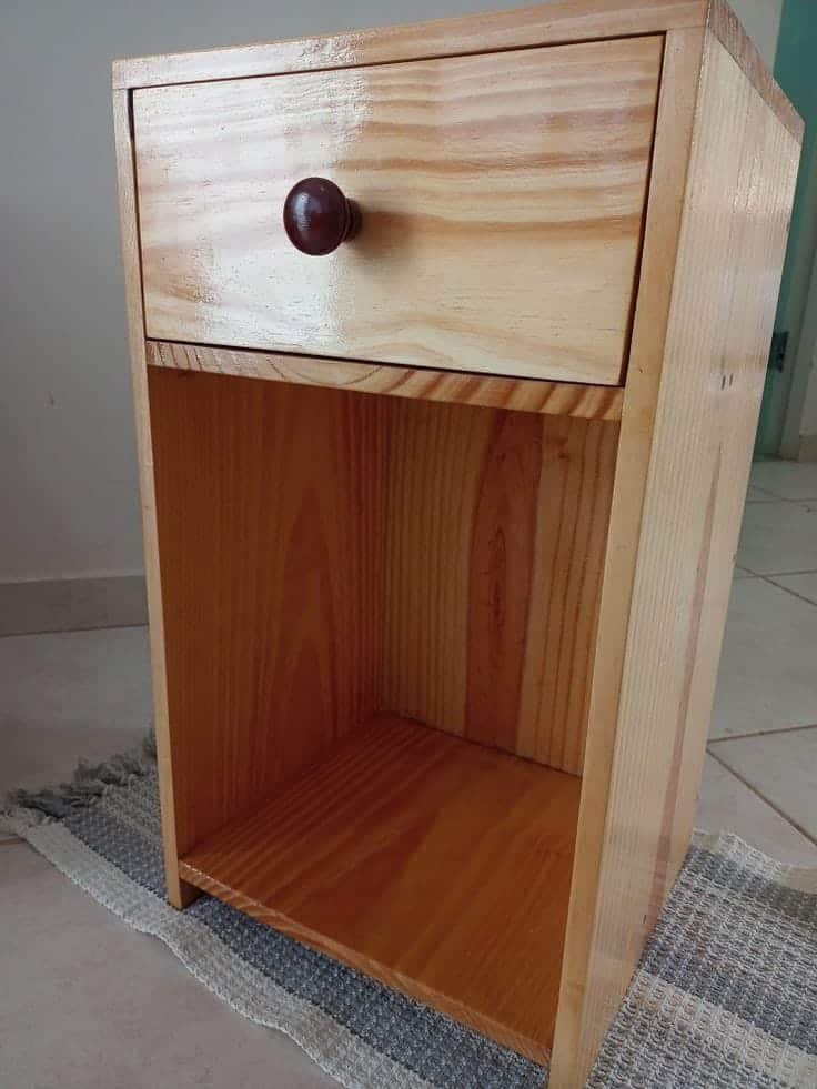 Bedside Cabinet by Luciano Teixeira